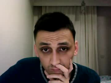 Awesenheit Chaturbate stream image from January 06, 2025