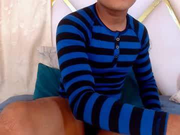 Dayro_Wilsen Chaturbate stream image from January 06, 2025