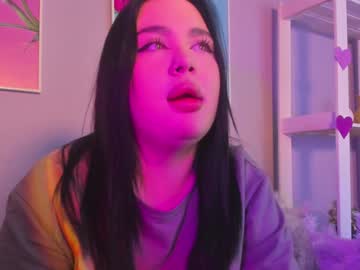 Krissmoss Chaturbate stream image from January 06, 2025