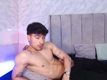 Mike_Collim Chaturbate stream image from January 06, 2025