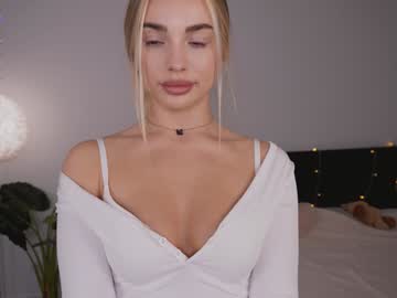 Nicole_Youthfull Chaturbate stream image from January 06, 2025