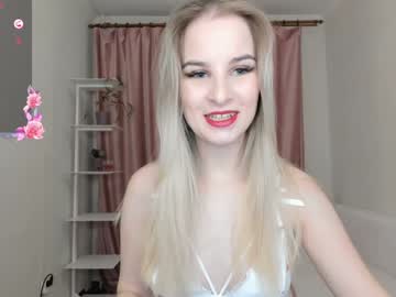 Mira69a Chaturbate stream image from January 06, 2025