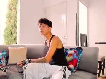 Milcon_Thomson Chaturbate stream image from January 06, 2025