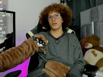 Allexandro1 Chaturbate stream image from January 06, 2025