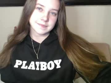 Petitegirluvsdick stream image from January 06, 2025