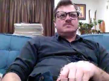 Heartofadog604 Chaturbate stream image from January 07, 2025