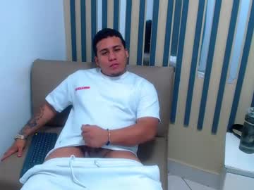 Lujan_04 Chaturbate stream image from January 07, 2025