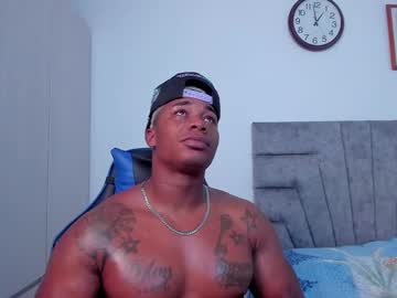 Deonjhonson Chaturbate stream image from January 07, 2025