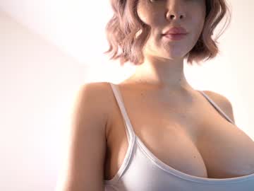 Inoue__ Chaturbate stream image from January 07, 2025
