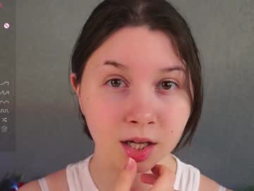 Lynngroves Chaturbate stream image from January 07, 2025
