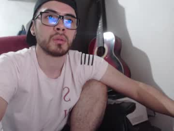 Peterink30 Chaturbate stream image from January 07, 2025
