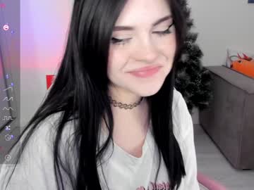 Selena___Cute Chaturbate stream image from January 07, 2025