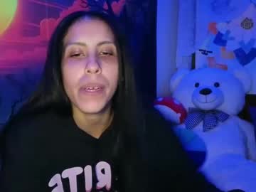 Peachykeentv Chaturbate stream image from January 07, 2025