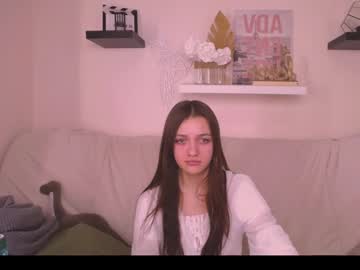 Katysunshinee Chaturbate stream image from January 07, 2025