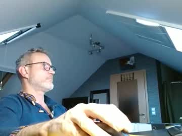 Hering76 Chaturbate stream image from January 07, 2025