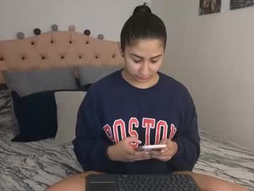 Saratukkerr Chaturbate stream image from January 07, 2025