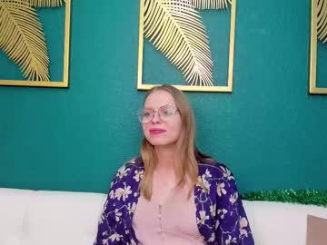 Hollyrare stream image from January 07, 2025