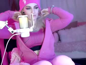 Damagedmissfit Chaturbate stream image from January 07, 2025