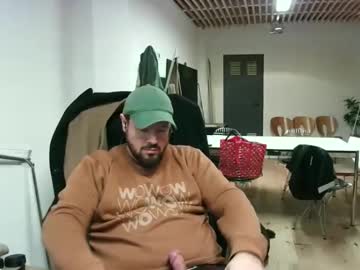Maythe4bwu Chaturbate stream image from January 07, 2025