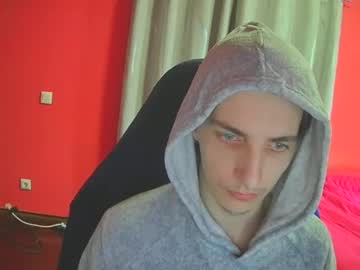 Pttrazer Chaturbate stream image from January 07, 2025