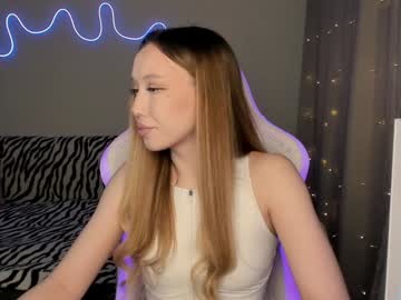 Neyrmina Chaturbate stream image from January 07, 2025