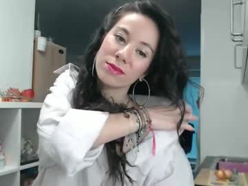 Roselynsun Chaturbate stream image from January 07, 2025