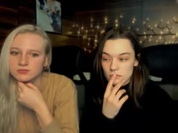 Kiki_Rose Chaturbate stream image from January 07, 2025