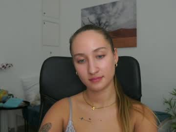 Magic___Smile Chaturbate stream image from January 07, 2025