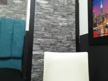 Strella_Hot8 Chaturbate stream image from January 07, 2025