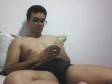 Javi_Gonzales1503 Chaturbate stream image from January 07, 2025