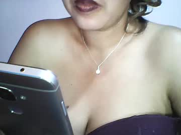 Layanah12 Chaturbate stream image from January 07, 2025
