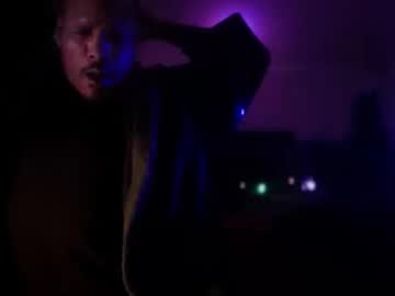 Lonlygng Chaturbate stream image from January 07, 2025