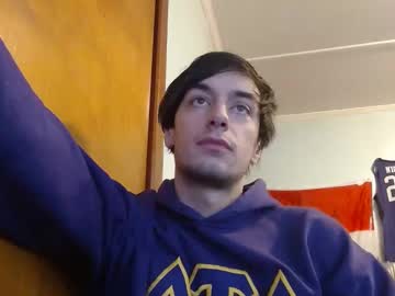 Mainecollegeboy Chaturbate stream image from January 07, 2025