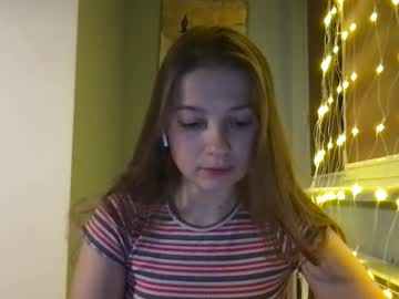 Thecrystal Chaturbate stream image from January 07, 2025