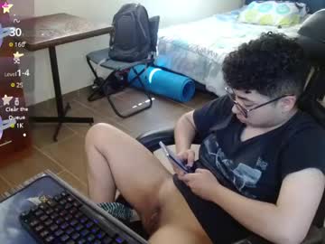 Gay_In_Purple Chaturbate stream image from January 07, 2025