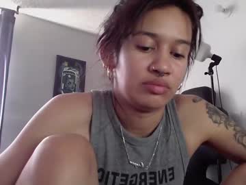 Monicaaspeark Chaturbate stream image from January 07, 2025