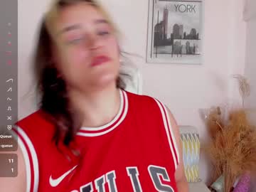 Katy_Giil Chaturbate stream image from January 07, 2025