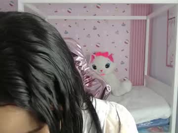 Thalia_Ruby_Sub Chaturbate stream image from January 07, 2025