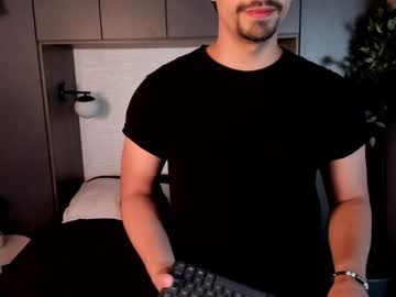 Ian_Davis Chaturbate stream image from January 07, 2025