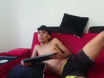 Mister_Jhonxxx Chaturbate stream image from January 07, 2025