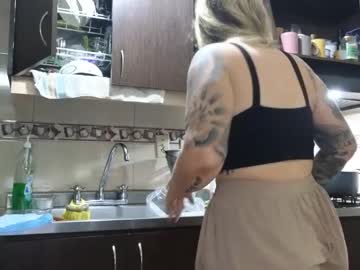 Theauroramae Chaturbate stream image from January 07, 2025