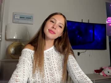 Emelia_Fox Chaturbate stream image from January 08, 2025