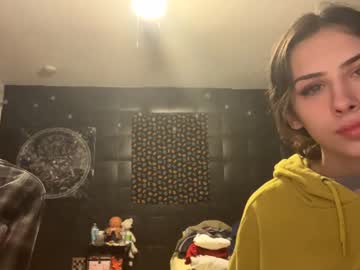 Halien695 Chaturbate stream image from January 08, 2025