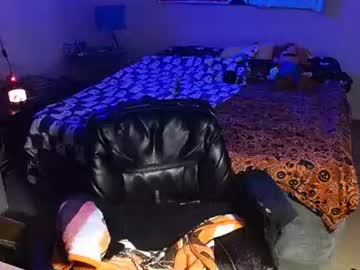 Sallylongzzzts Chaturbate stream image from January 08, 2025