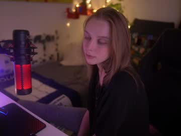 Space_Cassie Chaturbate stream image from January 08, 2025
