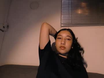 Damoofvenus Chaturbate stream image from January 08, 2025