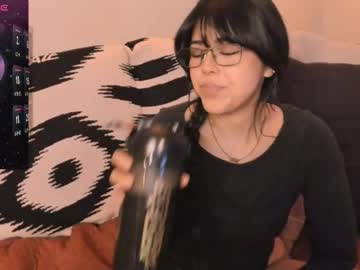 Evie_Luna Chaturbate stream image from January 08, 2025