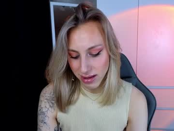 Miraraid Chaturbate stream image from January 08, 2025