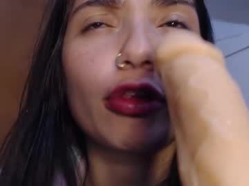 Emilyjaang Chaturbate stream image from January 08, 2025