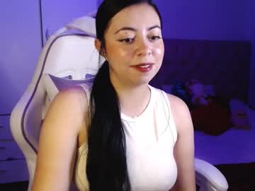 Golden_Gingerkitty Chaturbate stream image from January 08, 2025